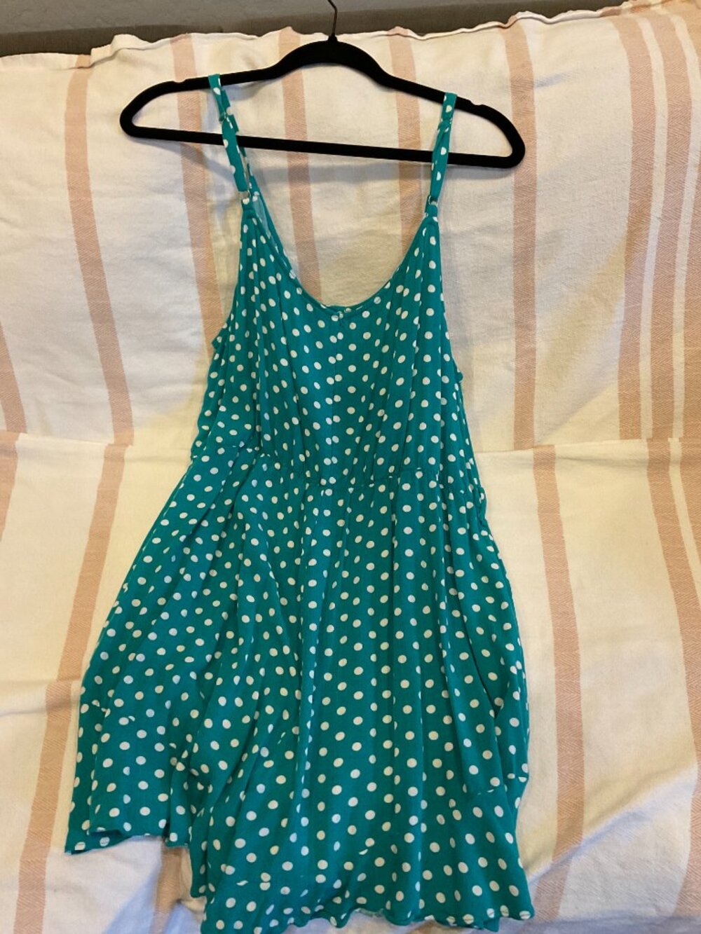 City Chic Teal & White Polka Dot Romper | M/18 | Plus Size - Picture 4 of 4